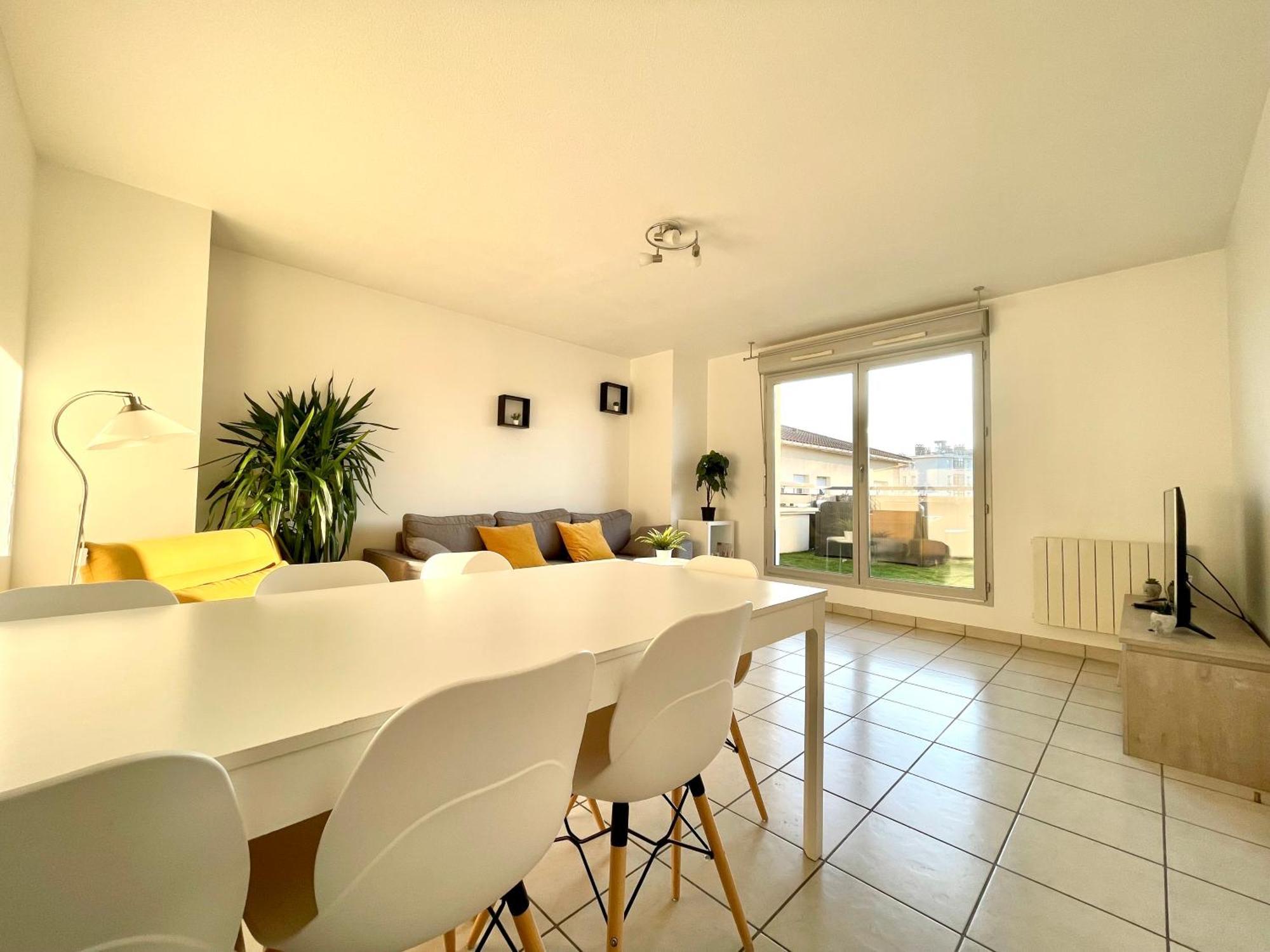 Bngo I Immense Rooftop Lyon I 2 Chambres, 4 Places Parkings, 2 Immenses Terrasses, 8 Personnes ภายนอก รูปภาพ